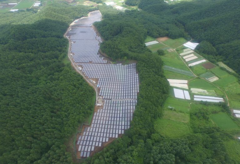 KJC_山梨県_KRINNER_太陽光　メガソーラー　架台　基礎-FLEX-Ⅲ